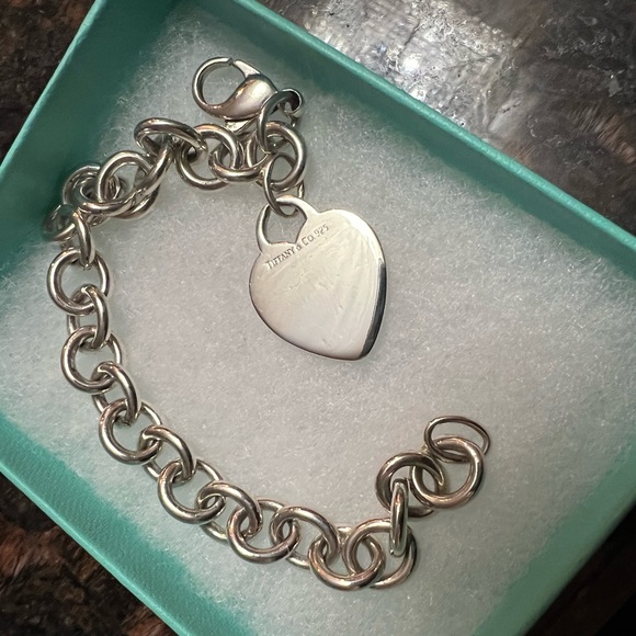 Heart Tag Charm Tiffany Bracelet - Picture 11 of 13